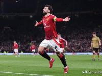 LOL-曼联连胜反超前列球队，主帅策略获球员称赞的简单介绍