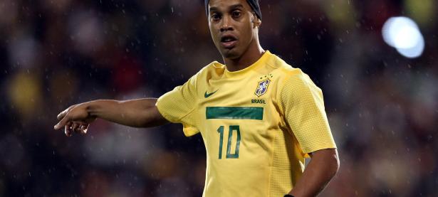 IM电竞官网入口-绿茵场与乒乓台，当C罗的坚毅遇见樊振东的锋芒