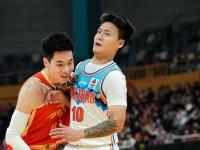 IM电竞官方入口-包含队长连续发挥出色，带领球队征服对手的词条