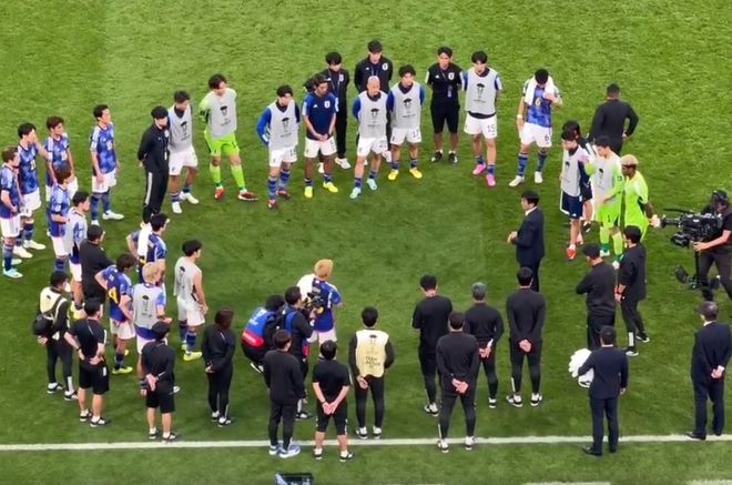 高水平的足球赛事让球迷们沉浸在激烈角逐中的简单介绍 高水平的足球赛事让球迷们沉浸在激烈角逐中的简单介绍