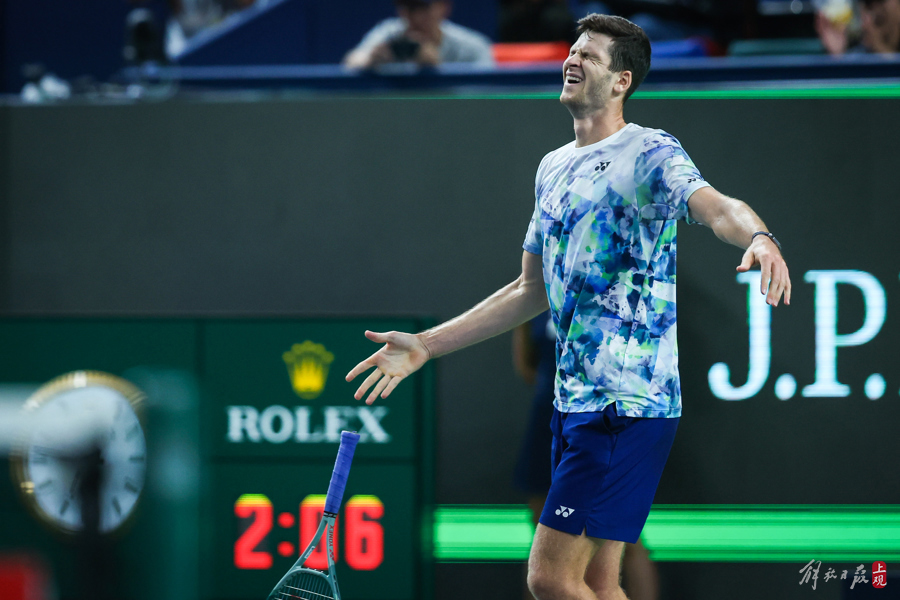 关于德国网球队力克西班牙网球队，费德勒制霸全场的信息