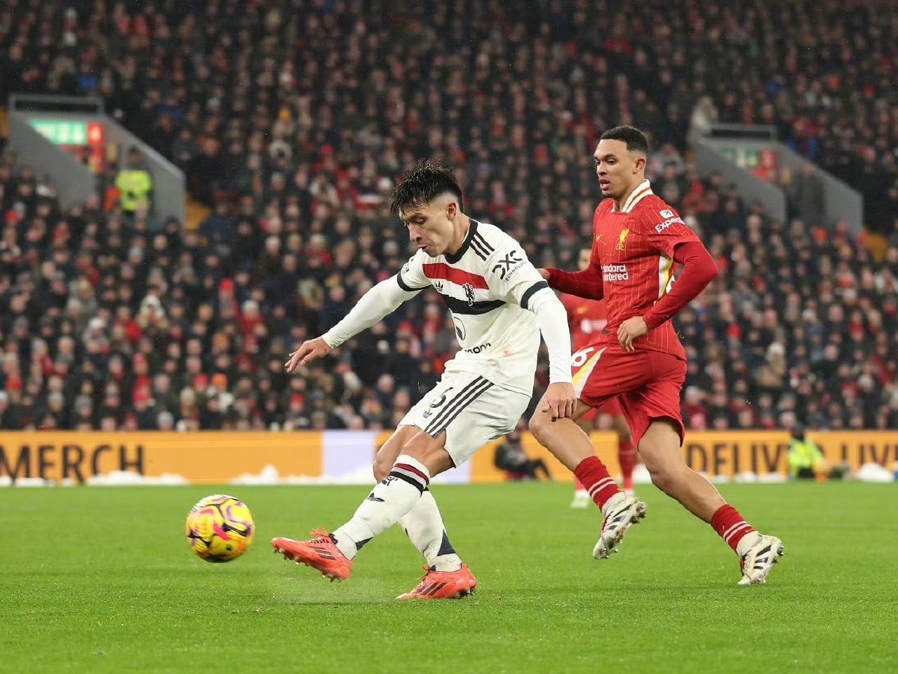 曼联连胜反超前列球队,主帅策略获球员称赞的简单介绍 曼联连胜反超前列球队,主帅策略获球员称赞的简单介绍