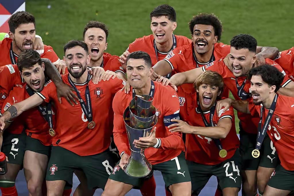 包含欧国联战局激烈,球队竞技精彩纷呈的词条 包含欧国联战局激烈,球队竞技精彩纷呈的词条