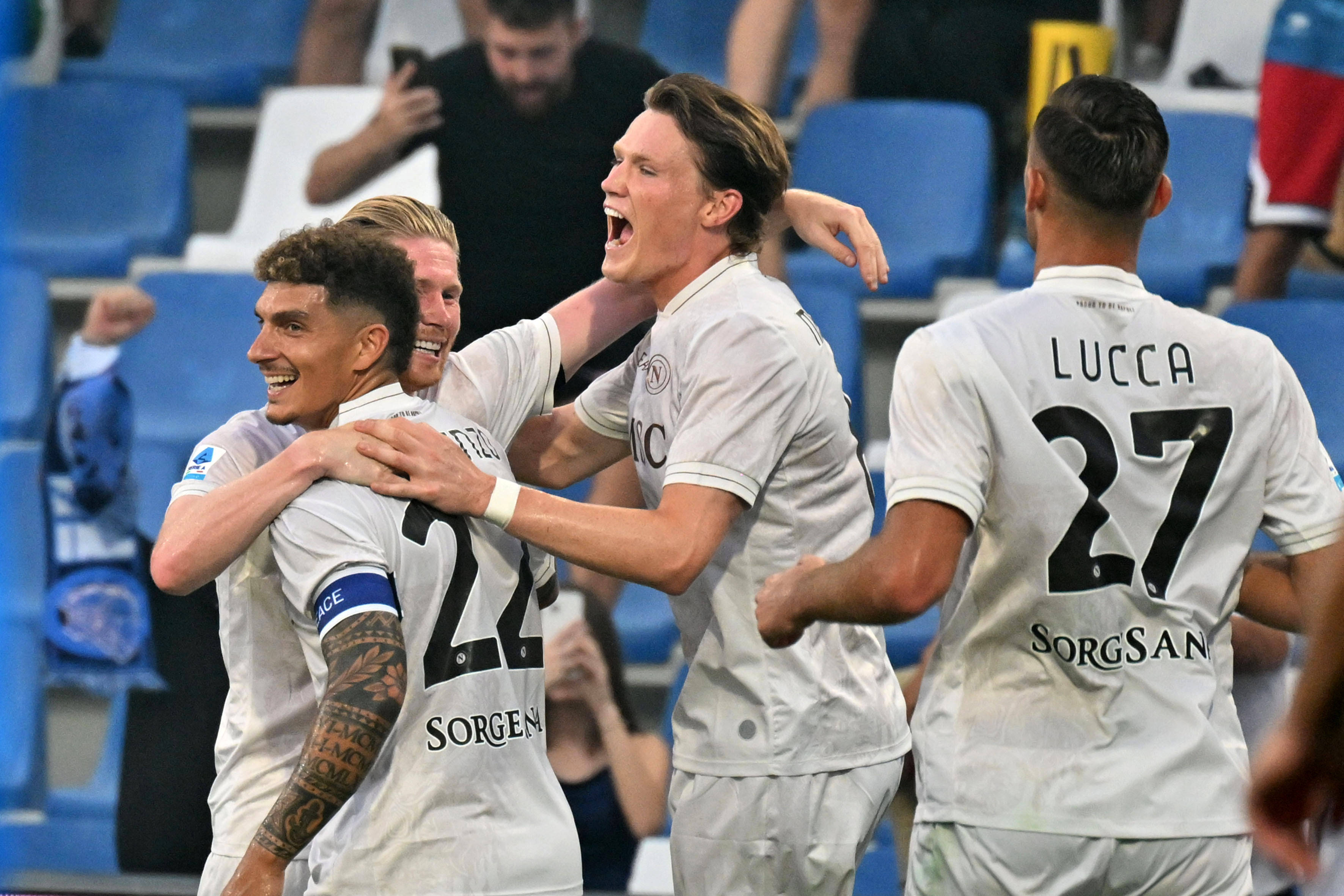 利物浦对阵那不勒斯,谁能胜出?的简单介绍 利物浦对阵那不勒斯,谁能胜出?的简单介绍