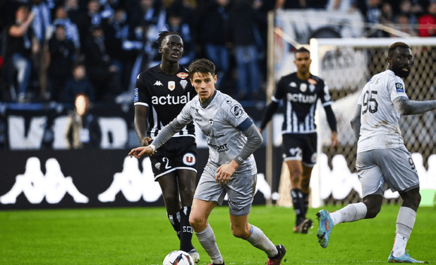 包含南特主教练拥有多方战术,带领球队连胜的词条 包含南特主教练拥有多方战术,带领球队连胜的词条