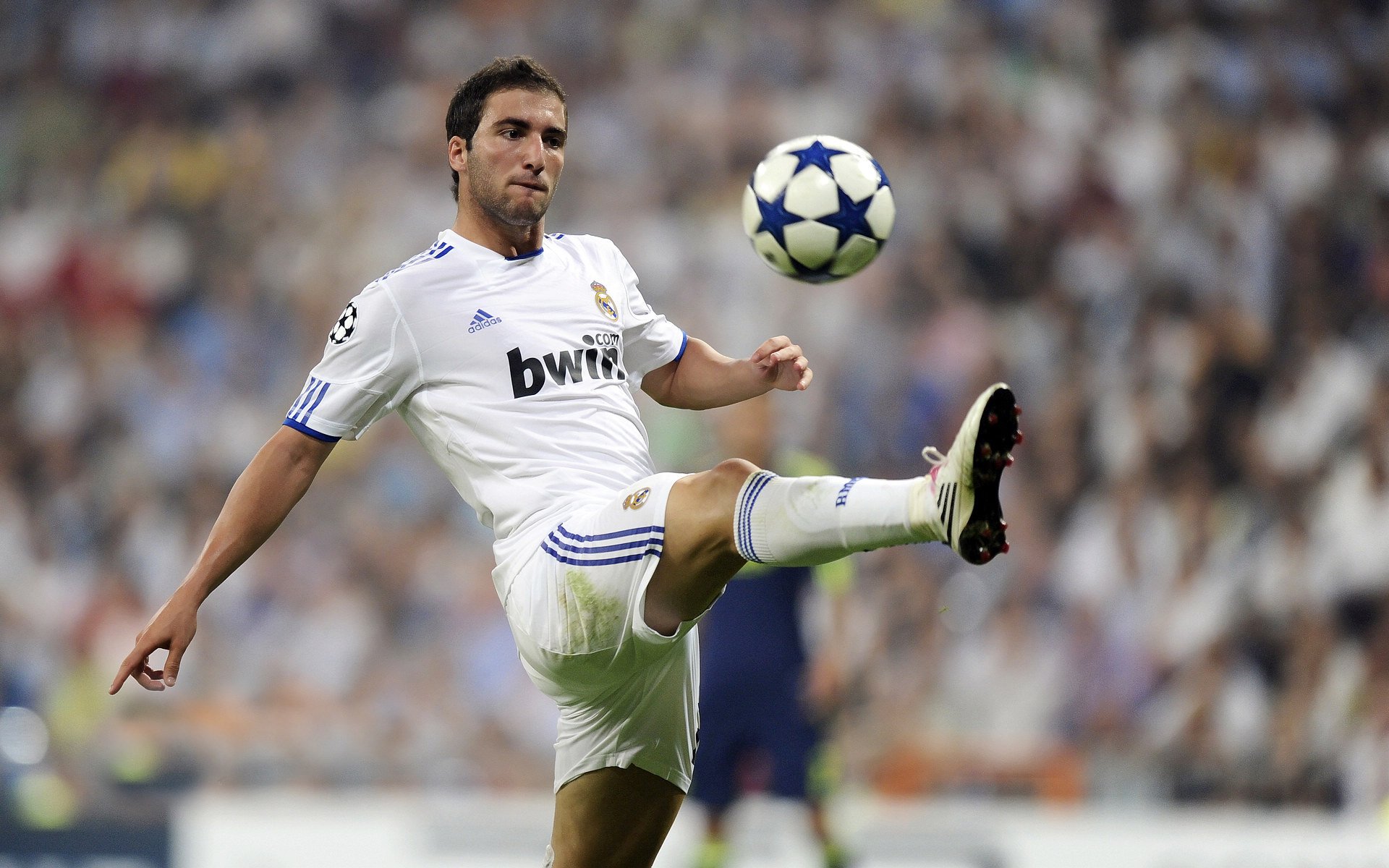 伦纳德末节封神，尼克斯窒息攻防一波流击溃魔术