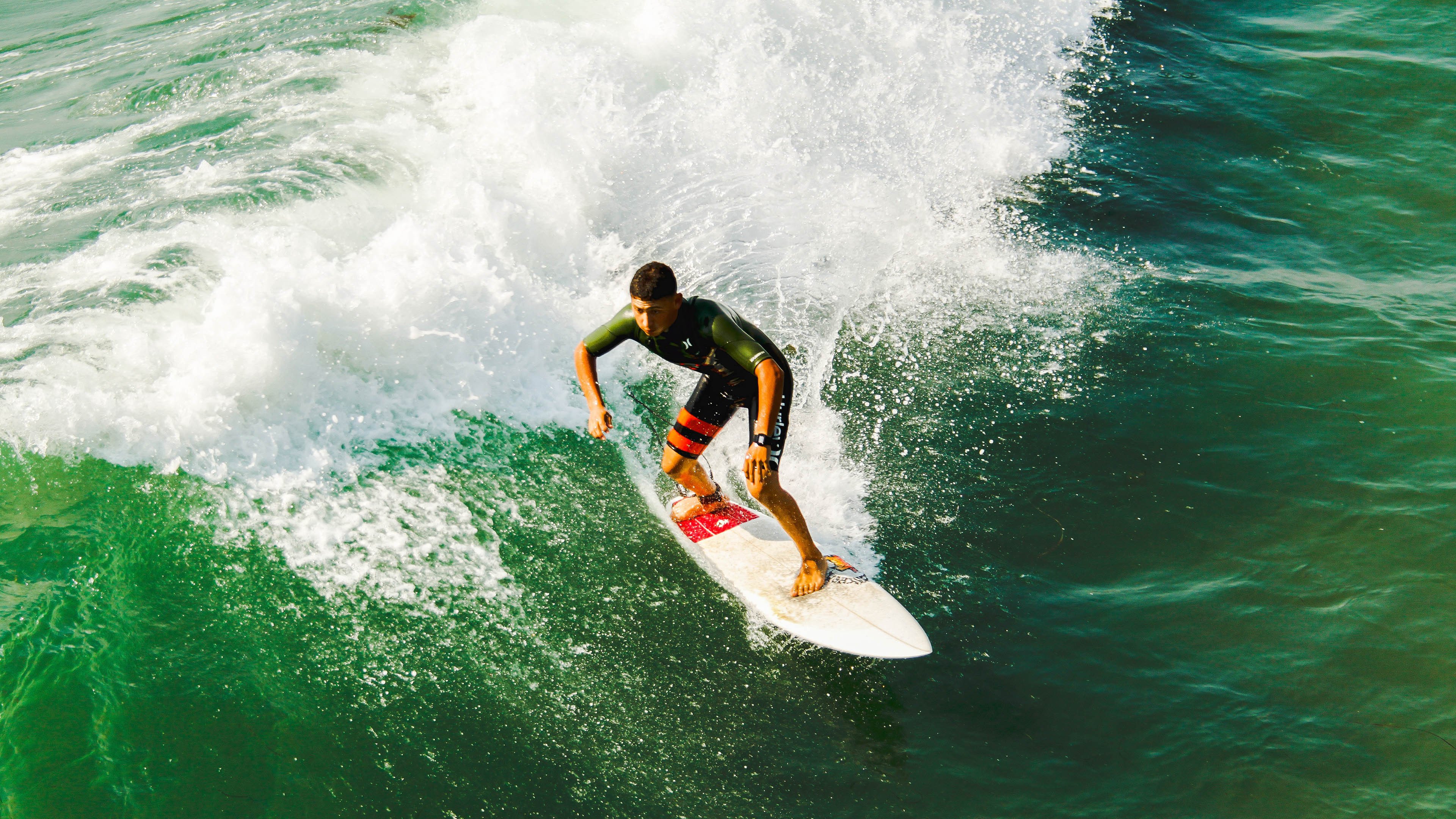 世界杯的奇幻碰撞,当鹈鹕打穿深圳队